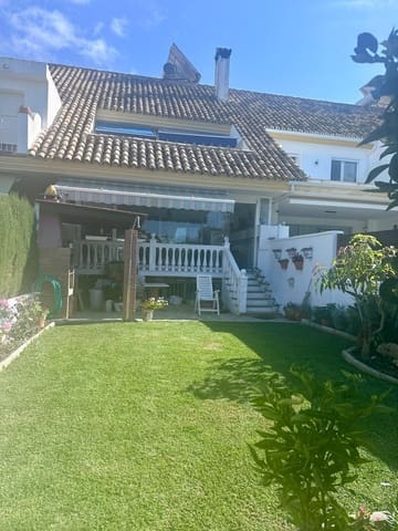 Casa de 4 habitaciones en Estepona en venta con piscina garaje - 550.000 € (Ref: 9695154)