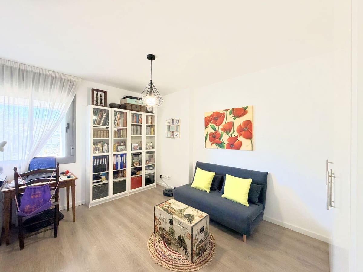 3 Zimmer Apartment zu verkaufen in Estepona mit Pool Garage - 539.000 € (Ref: 9695155)