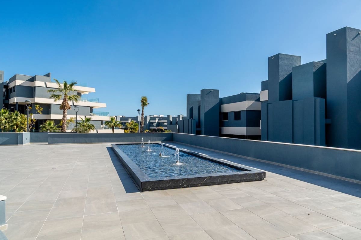 3 slaapkamer Appartement te koop in New Golden Mile met zwembad garage - € 725.000 (Ref: 9695158)