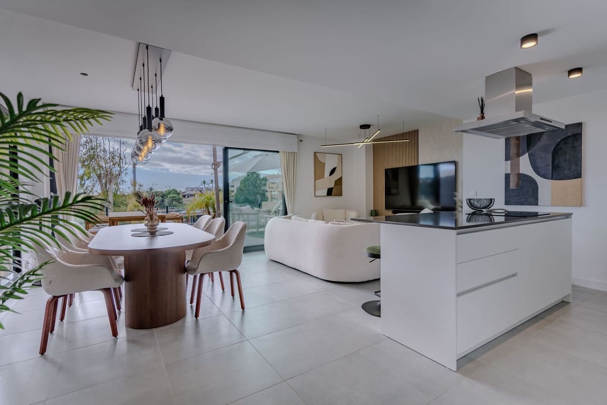 3 slaapkamer Appartement te koop in New Golden Mile met zwembad garage - € 725.000 (Ref: 9695158)