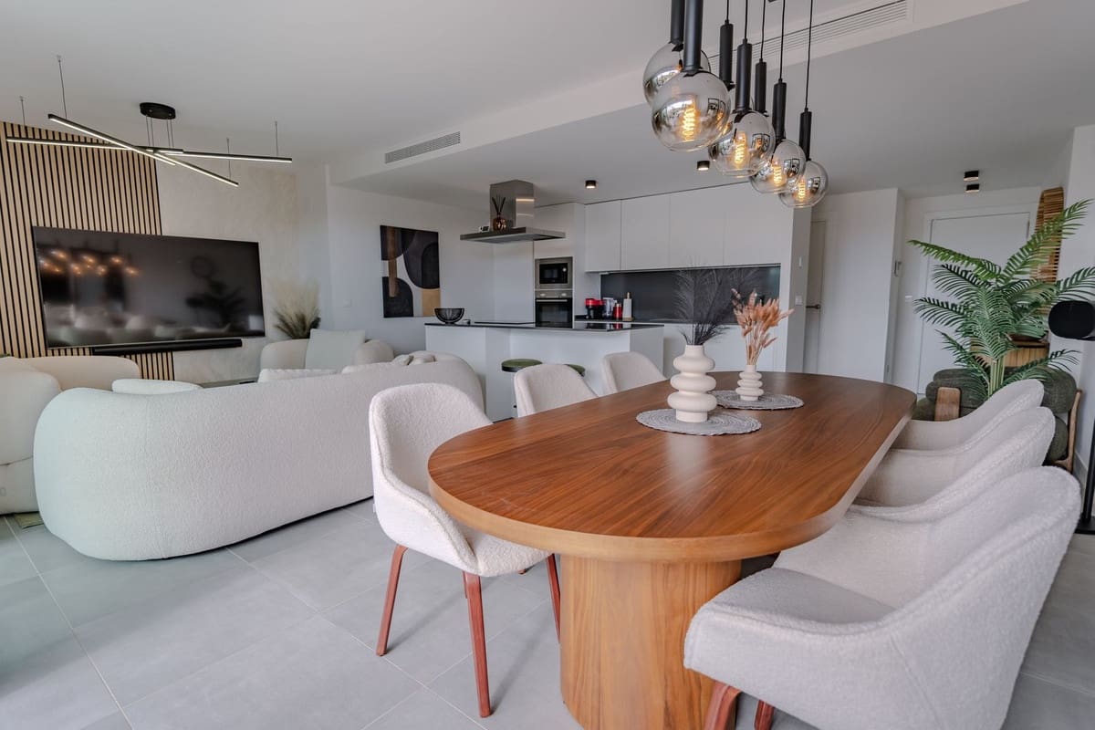 3 slaapkamer Appartement te koop in New Golden Mile met zwembad garage - € 725.000 (Ref: 9695158)