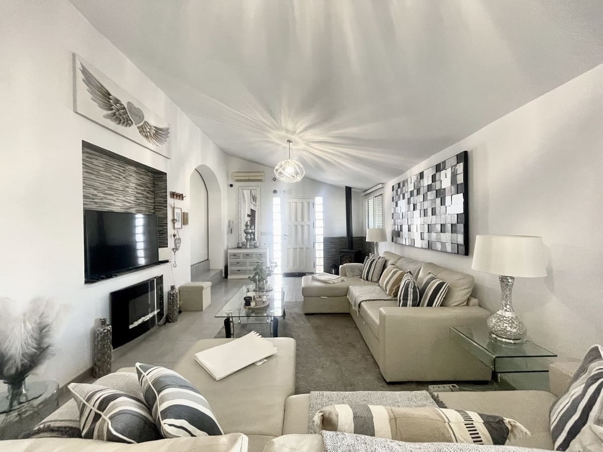 3 chambre Villa/Maison à vendre à Mijas Costa avec piscine garage - 599 000 € (Ref: 9705990)