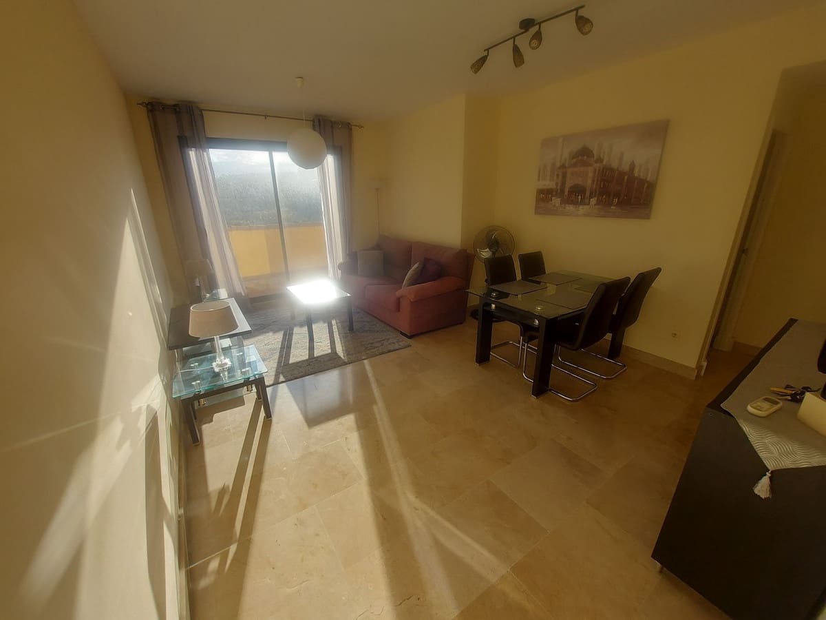 2 soveværelse Penthouse til salg i La Duquesa / Puerto de la Duquesa med swimmingpool garage - € 275.000 (Ref: 9709227)