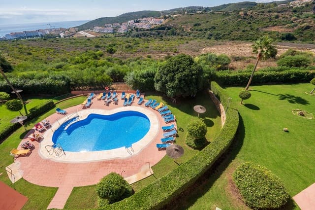 3 soveværelse Penthouse til salg i La Duquesa / Puerto de la Duquesa, Manilva med swimmingpool garage - € 269.000 (Ref: 9709228)