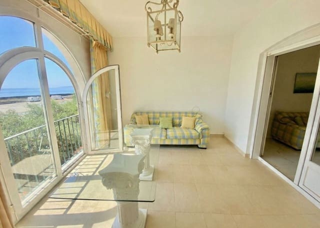 5 sypialnia Dom na sprzedaż w Estepona z basenem - 895 000 € (Ref: 9709230)