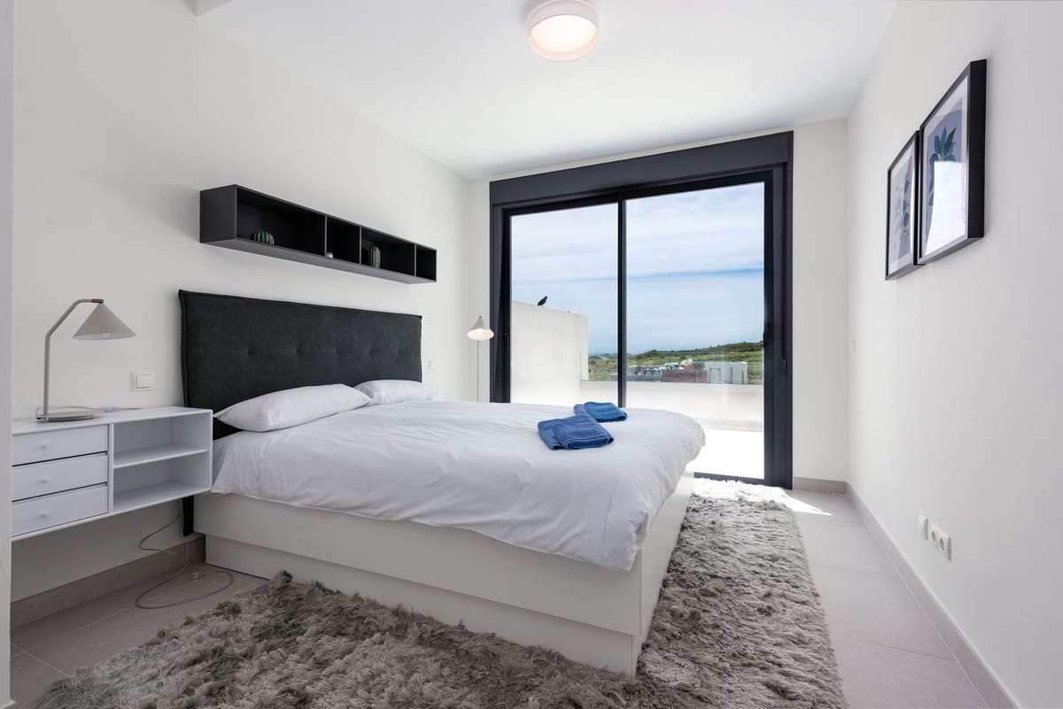 3 sovrum Takvåning till salu i Estepona med pool garage - 719 000 € (Ref: 9709231)