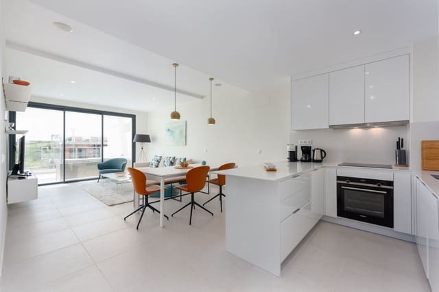 3 sovrum Takvåning till salu i Estepona med pool garage - 719 000 € (Ref: 9709231)