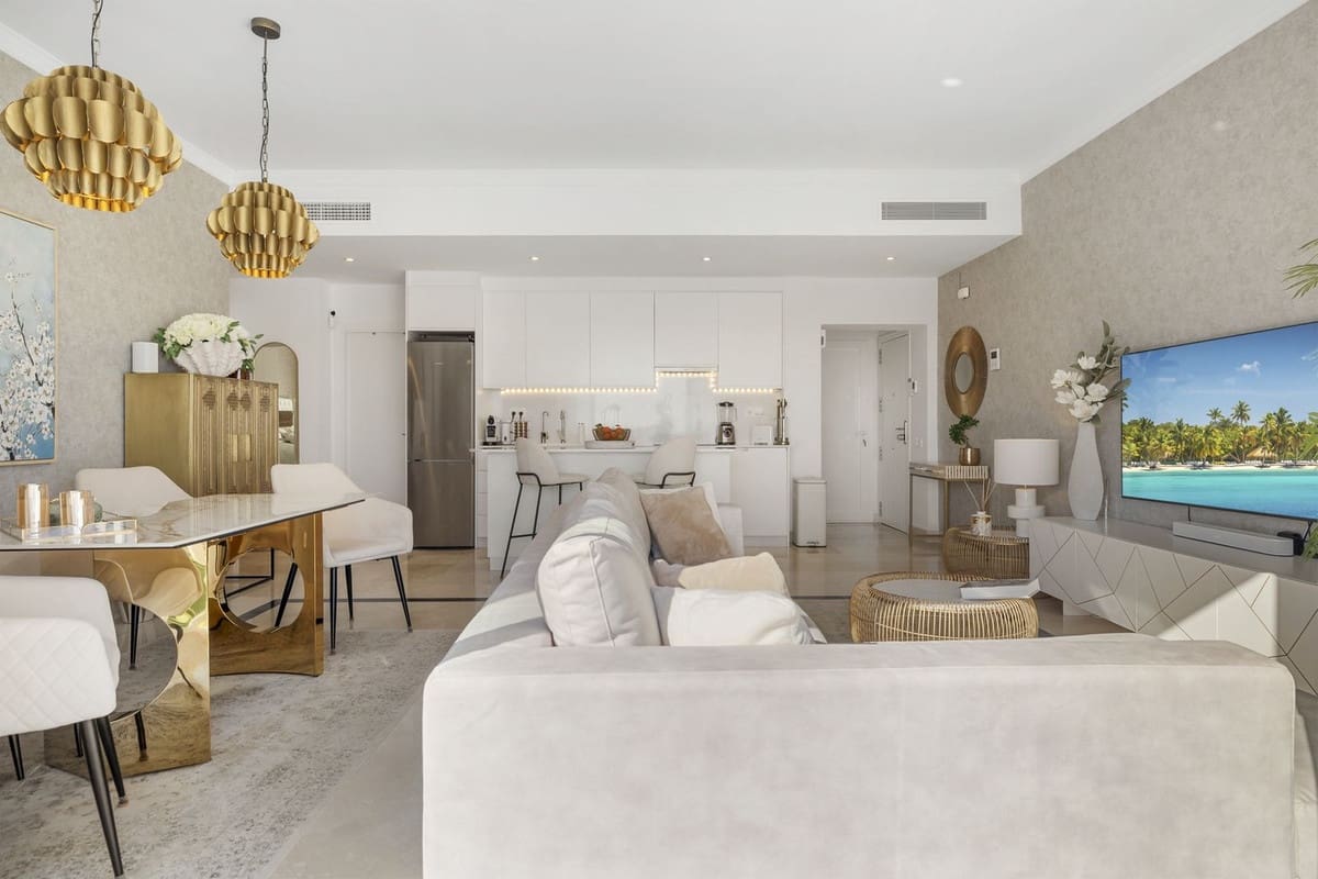 3 chambre Penthouse à vendre à Benahavis avec piscine garage - 695 000 € (Ref: 9709232)