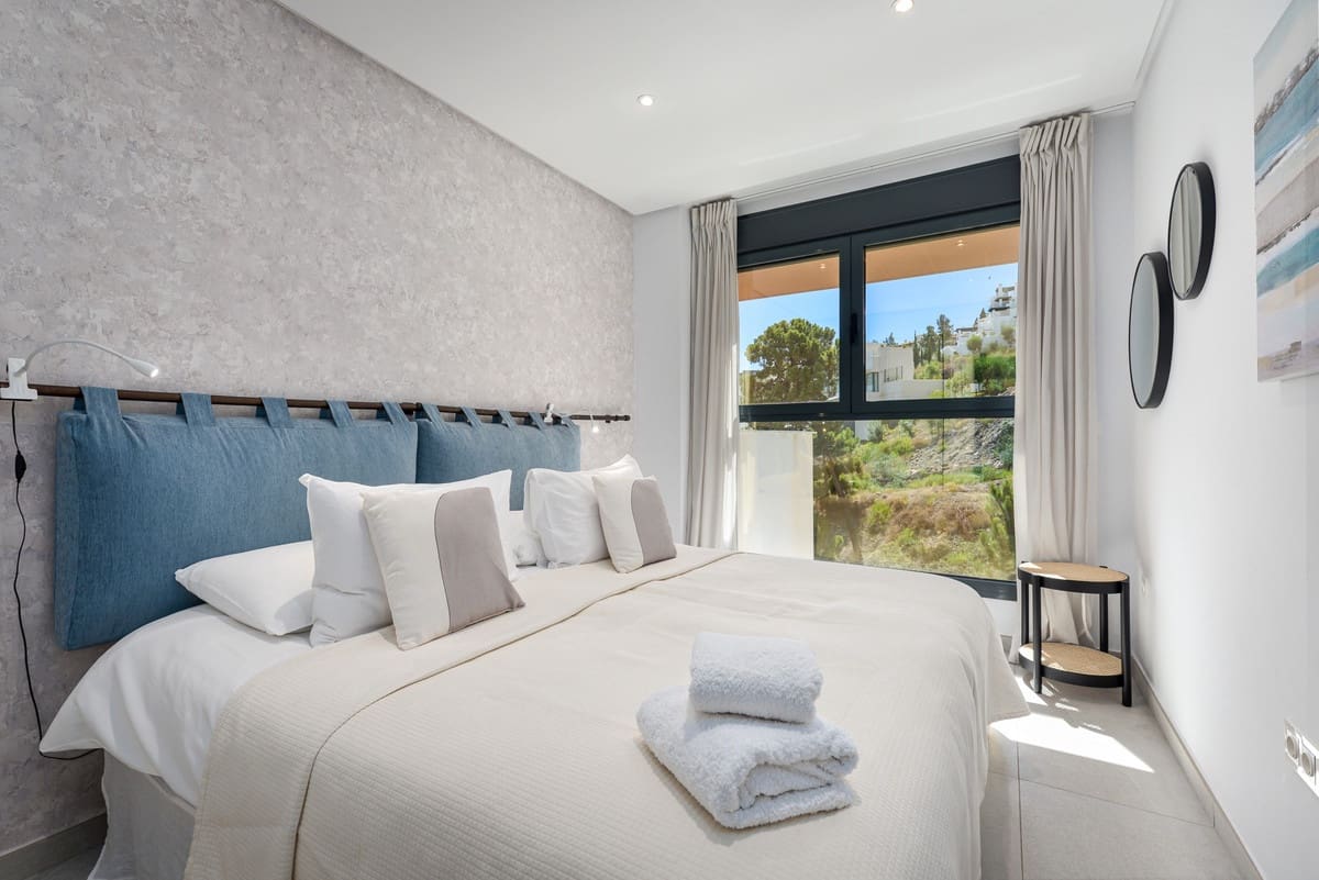 Ático de 3 habitaciones en Benahavís en venta con piscina - 675.000 € (Ref: 9709233)