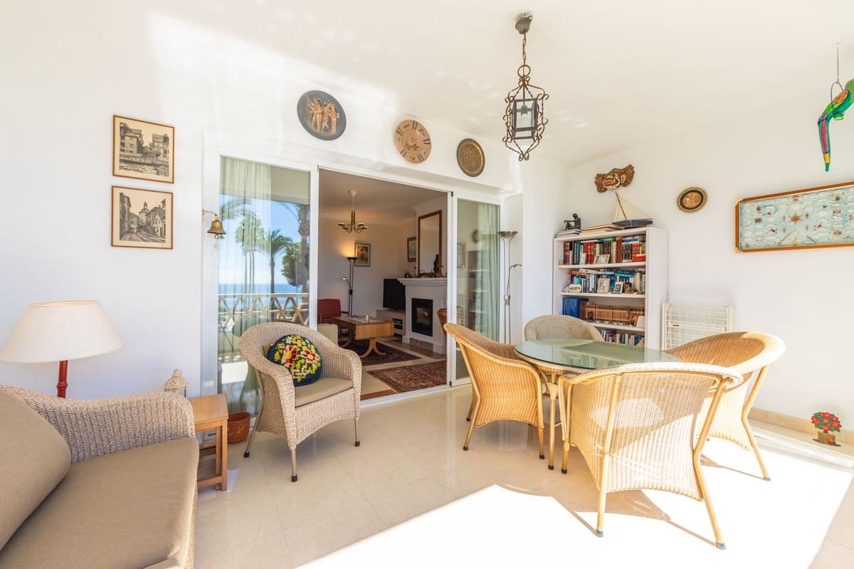 2 chambre Appartement à vendre à Bahia de Casares avec piscine garage - 650 000 € (Ref: 9709235)