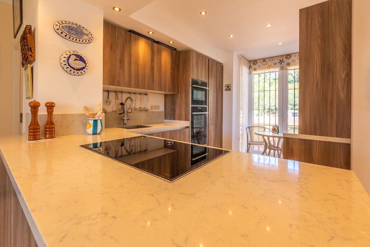 2 chambre Appartement à vendre à Bahia de Casares avec piscine garage - 650 000 € (Ref: 9709235)