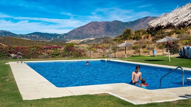 3 chambre Penthouse à vendre à Bahia de Casares, Casares avec piscine garage - 289 000 € (Ref: 9713196)