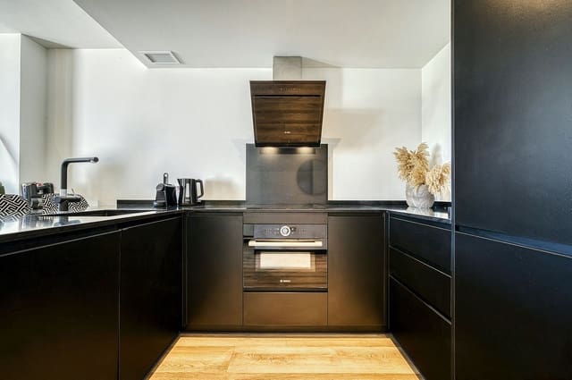 1 sypialnia Apartament na sprzedaż w La Cala de Mijas, Mijas z basenem garażem - 334 500 € (Ref: 9713376)