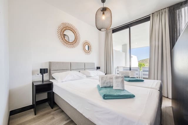 1 sypialnia Apartament na sprzedaż w La Cala de Mijas, Mijas z basenem garażem - 334 500 € (Ref: 9713376)