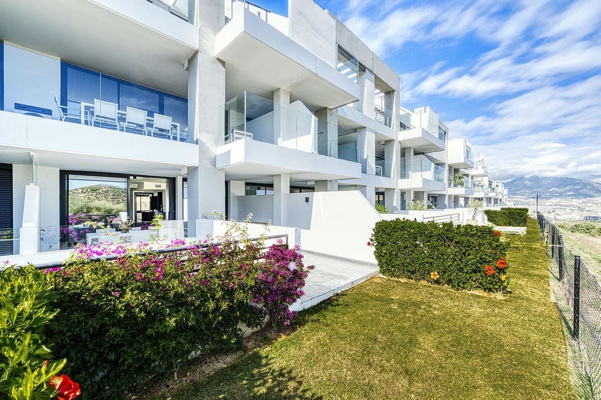 1 sypialnia Apartament na sprzedaż w La Cala de Mijas z basenem garażem - 334 500 € (Ref: 9713376)