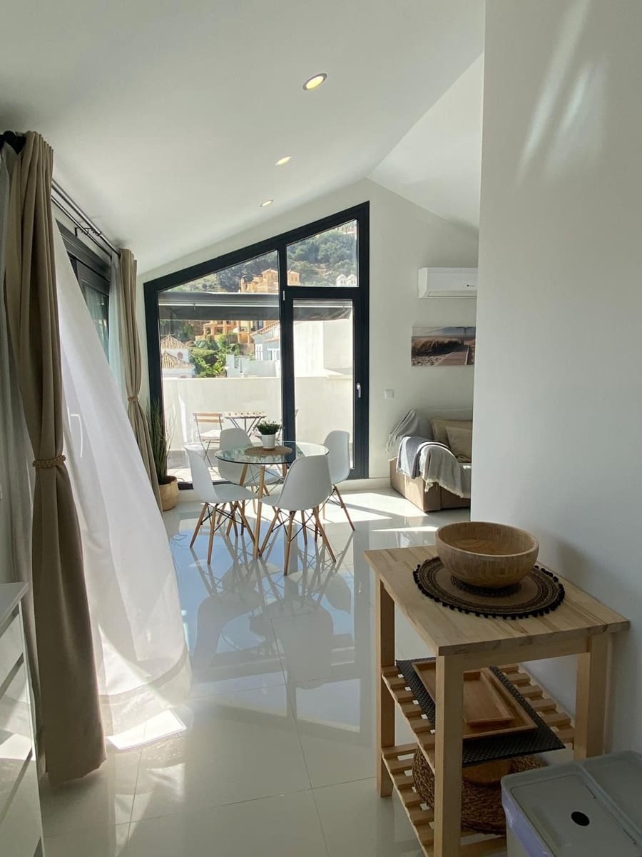 1 chambre Penthouse à vendre à Manilva avec piscine garage - 327 000 € (Ref: 9713377)