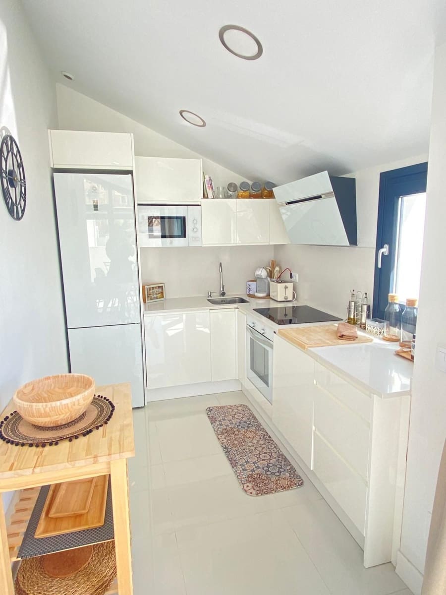 1 chambre Penthouse à vendre à Manilva avec piscine garage - 327 000 € (Ref: 9713377)