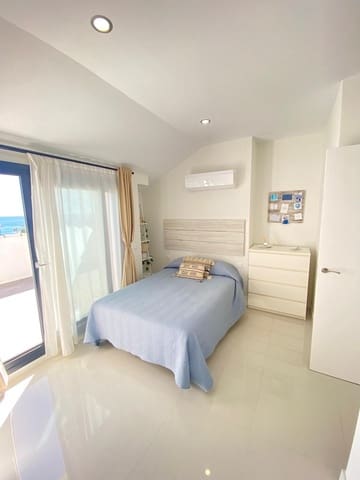 1 chambre Penthouse à vendre à Manilva avec piscine garage - 327 000 € (Ref: 9713377)
