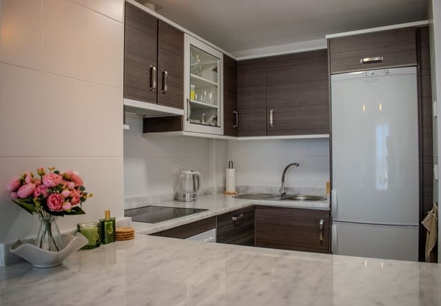 2 chambre Appartement à vendre à Manilva avec piscine - 305 000 € (Ref: 9713379)