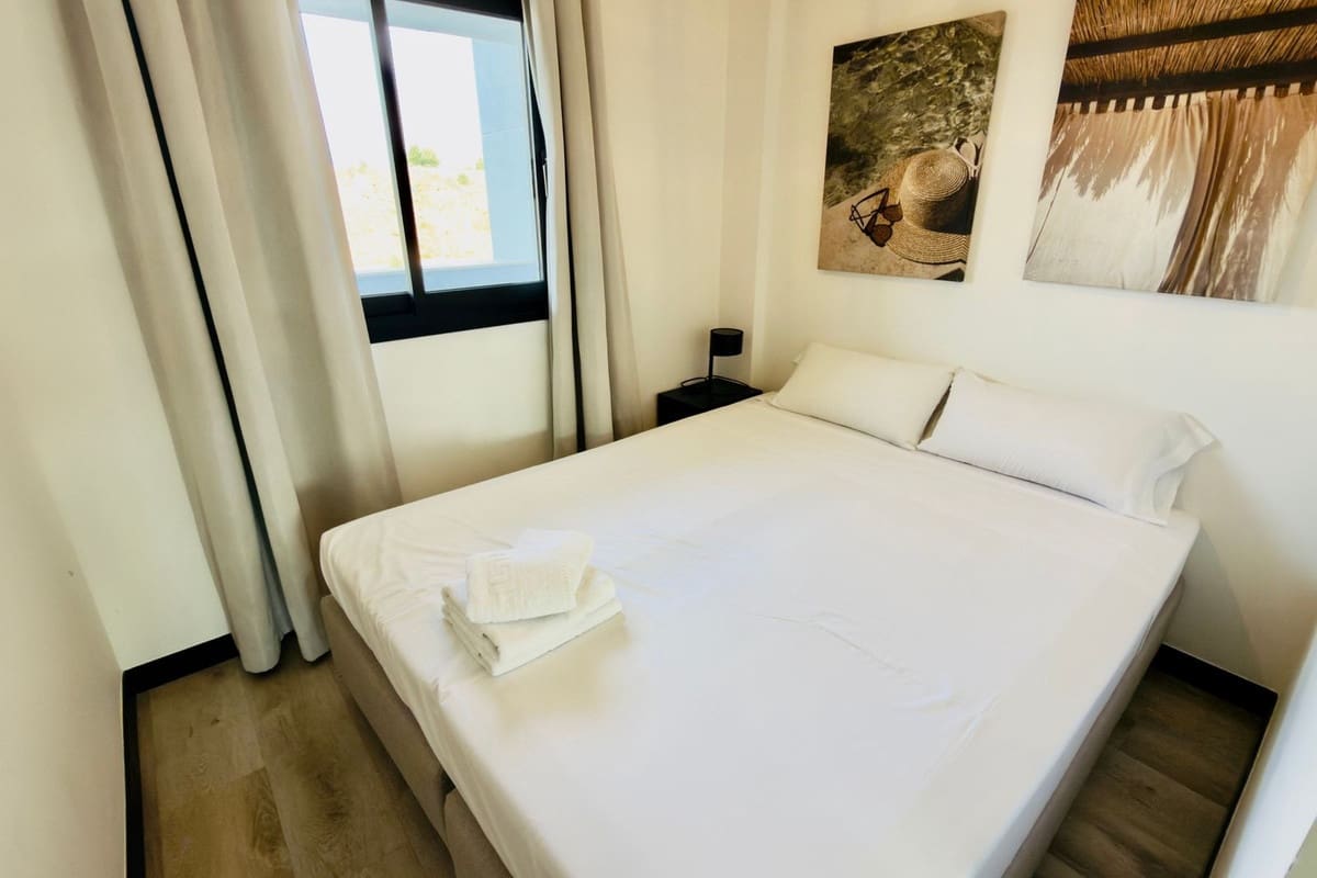 4 bedroom Apartment for sale in Mijas Costa with pool garage - € 495,000 (Ref: 9714142)