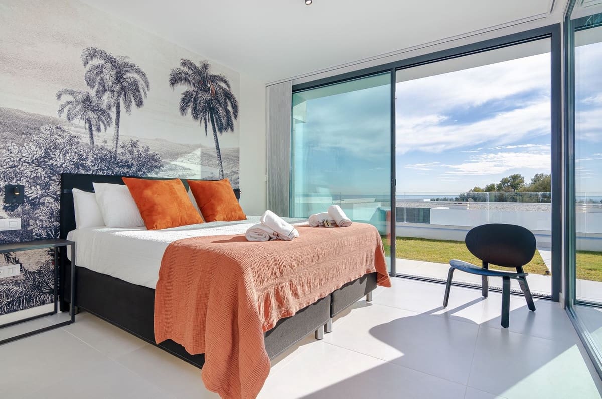 Chalet de 4 habitaciones en Calahonda en venta con piscina garaje - 2.100.000 € (Ref: 9719183)