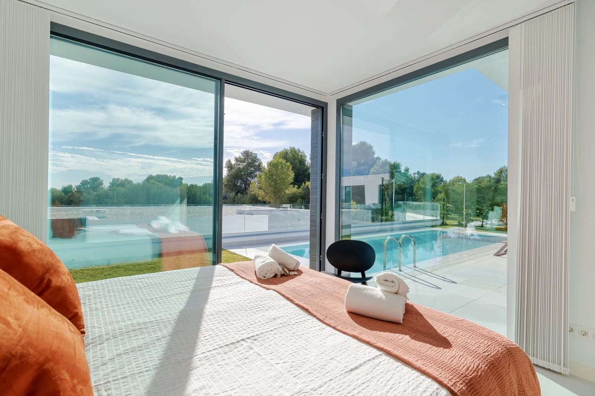 Chalet de 4 habitaciones en Calahonda en venta con piscina garaje - 2.100.000 € (Ref: 9719183)