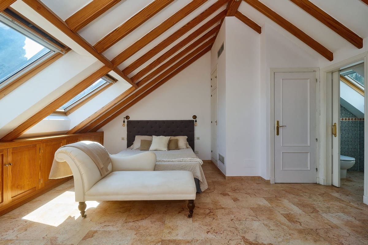 3 chambre Maison de Ville à vendre à Marbella avec piscine garage - 1 575 000 € (Ref: 9720362)