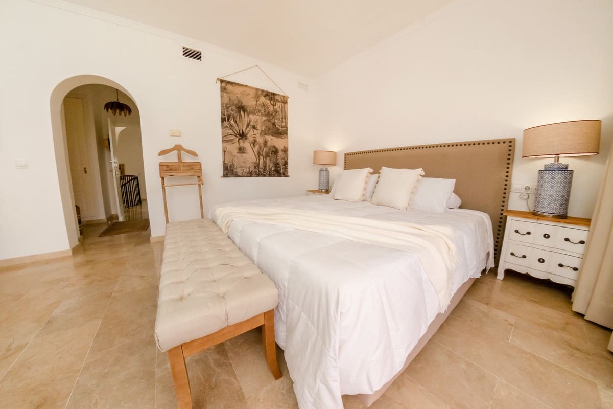 3 chambre Maison de Ville à vendre à Marbella avec garage - 1 165 000 € (Ref: 9720363)