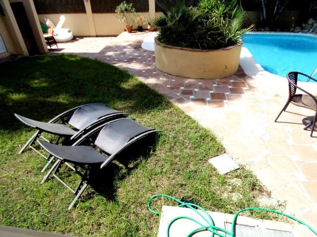 4 chambre Maison de Ville à vendre à Mijas Costa, Mijas avec piscine garage - 550 000 € (Ref: 9720785)