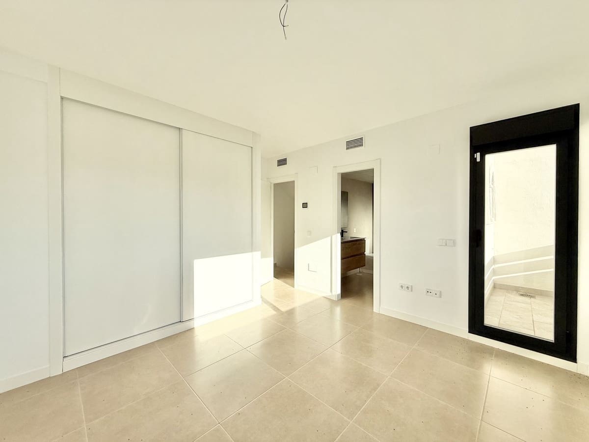 3 Zimmer Haus zu verkaufen in Atalaya-Isdabe mit Pool Garage - 495.000 € (Ref: 9720787)