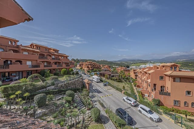 3 Zimmer Penthouse zu verkaufen in Buenas Noches, Estepona mit Pool Garage - 310.000 € (Ref: 9720989)
