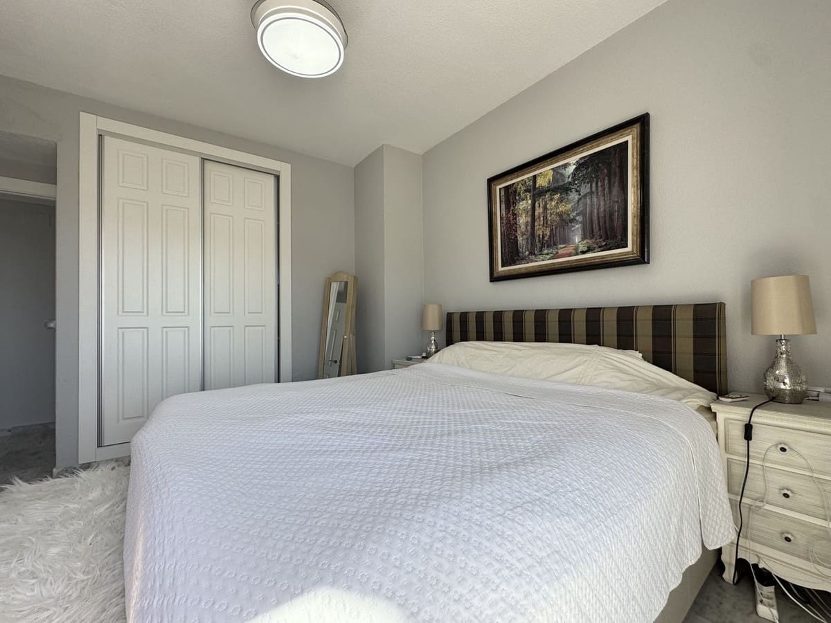 4 chambre Maison de Ville à vendre à La Duquesa / Puerto de la Duquesa avec piscine garage - 475 000 € (Ref: 9723584)