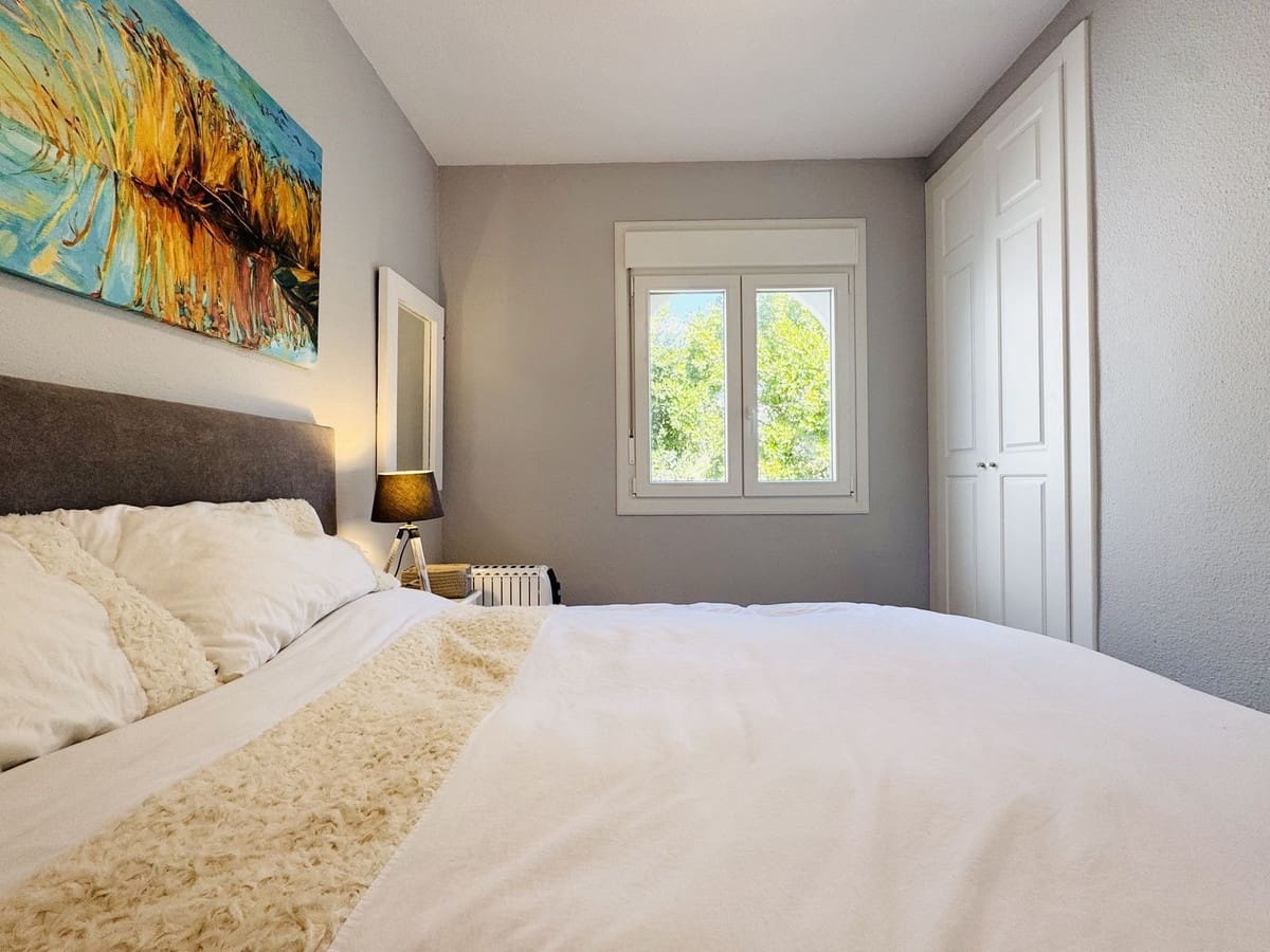 4 chambre Maison de Ville à vendre à La Duquesa / Puerto de la Duquesa avec piscine garage - 475 000 € (Ref: 9723584)