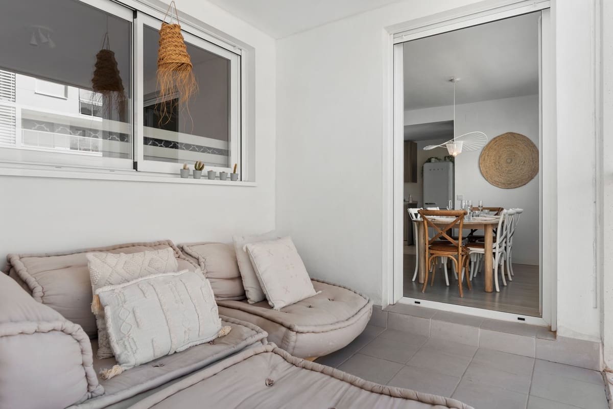 3 sovrum Lägenhet till salu i Estepona med garage - 410 000 € (Ref: 9723585)