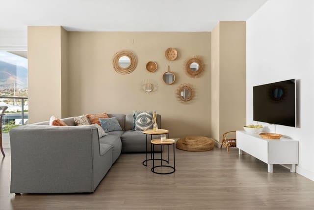 3 sovrum Lägenhet till salu i Estepona med garage - 410 000 € (Ref: 9723585)