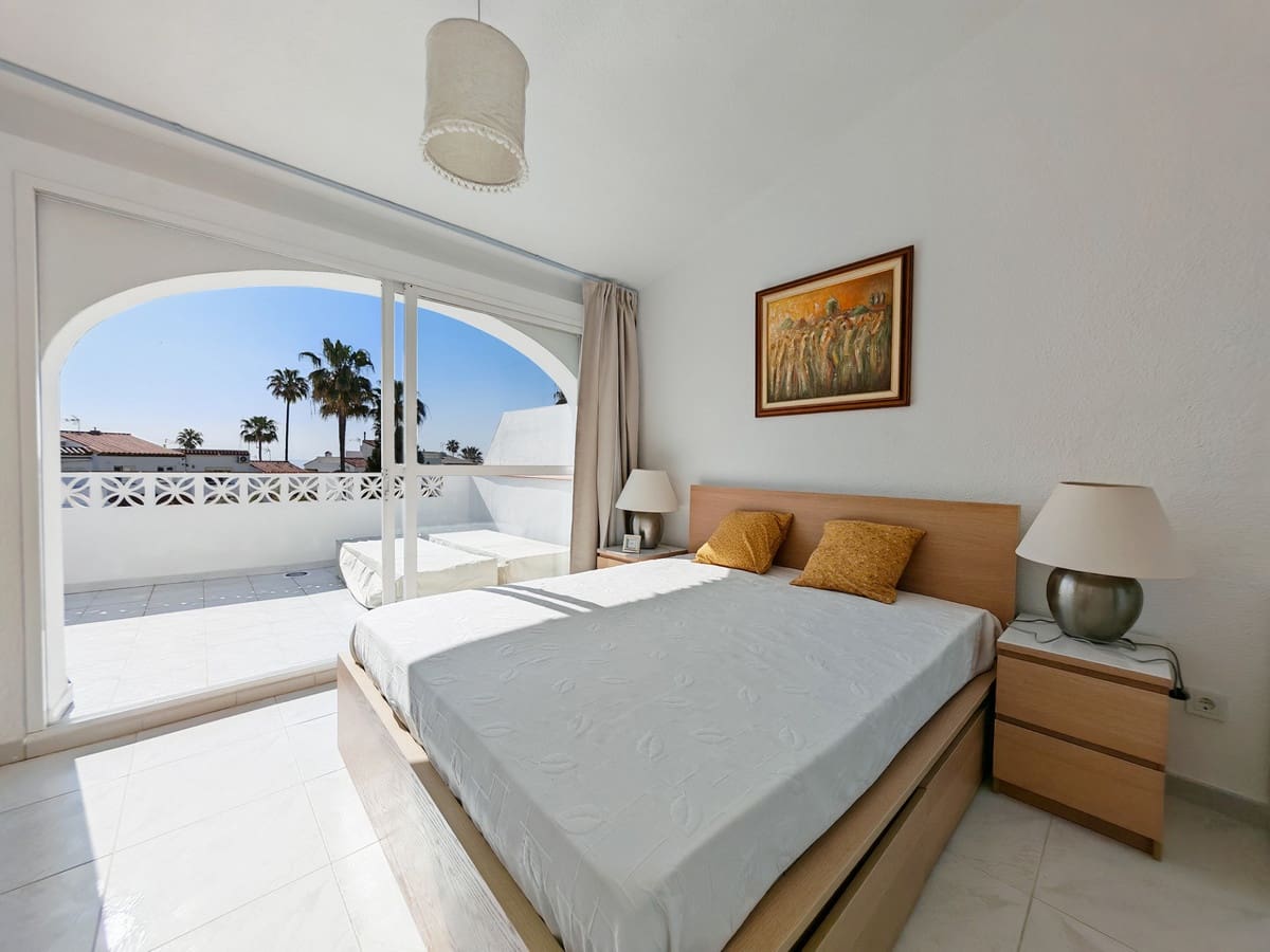 3 bedroom Townhouse for sale in Manilva with pool garage - € 395,000 (Ref: 9723586)