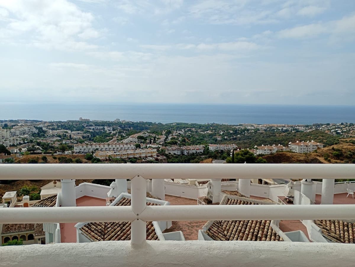 3 Zimmer Penthouse zu verkaufen in Calahonda mit Pool - 535.000 € (Ref: 9726189)