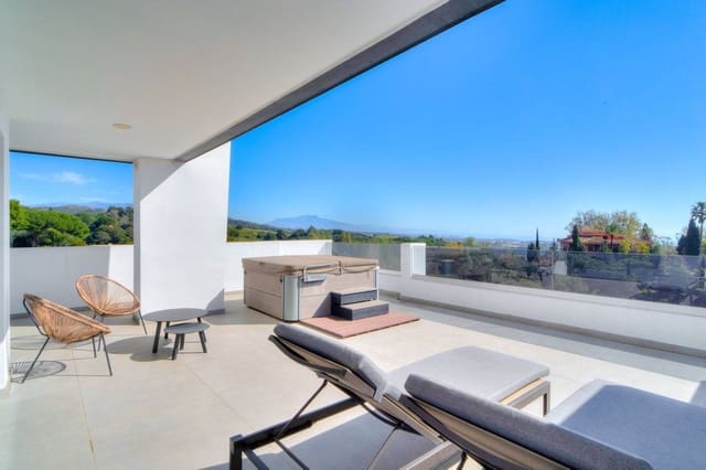 4 sypialnia Apartament na sprzedaż w Estepona z basenem garażem - 1 400 000 € (Ref: 9727442)