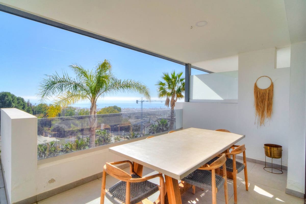 4 sypialnia Apartament na sprzedaż w Estepona z basenem garażem - 1 400 000 € (Ref: 9727442)