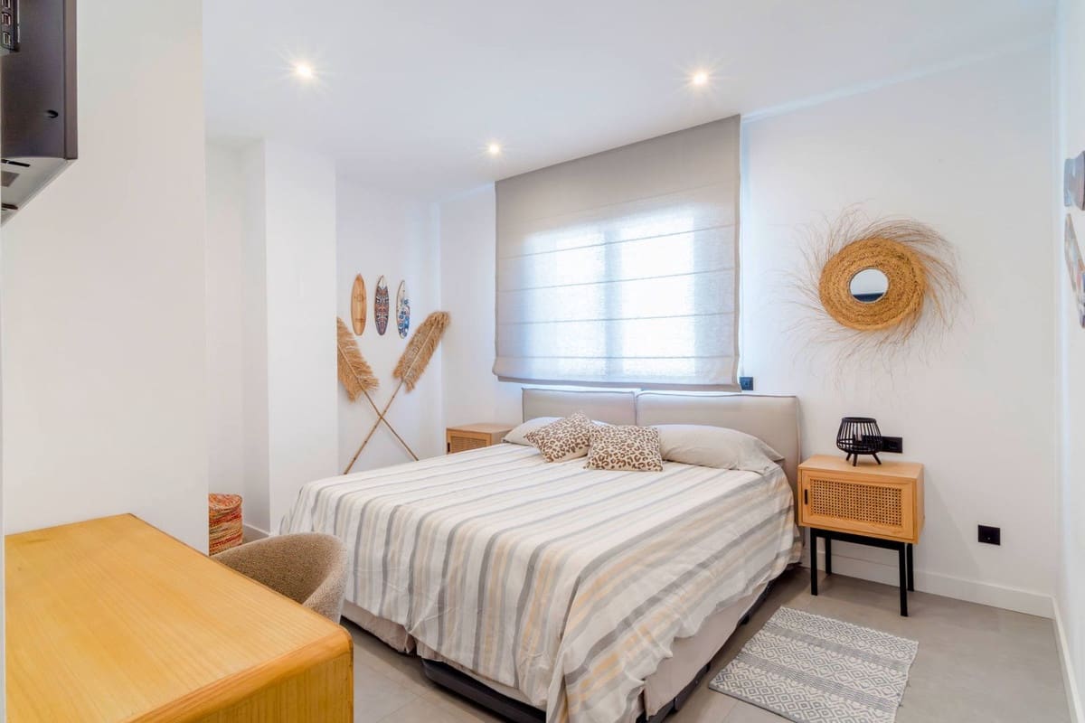 4 sypialnia Apartament na sprzedaż w Estepona z basenem garażem - 1 400 000 € (Ref: 9727442)