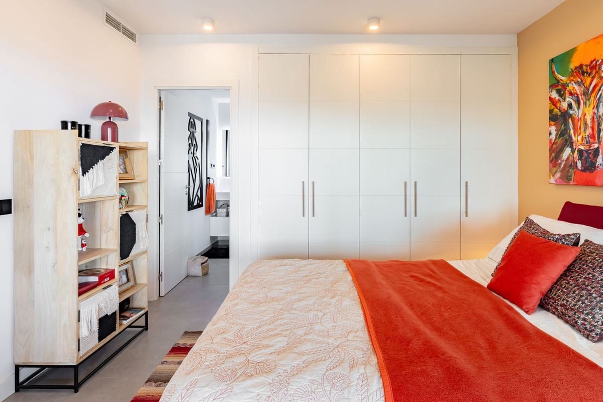 2 sovrum Takvåning till salu i Estepona med pool garage - 998 000 € (Ref: 9727443)