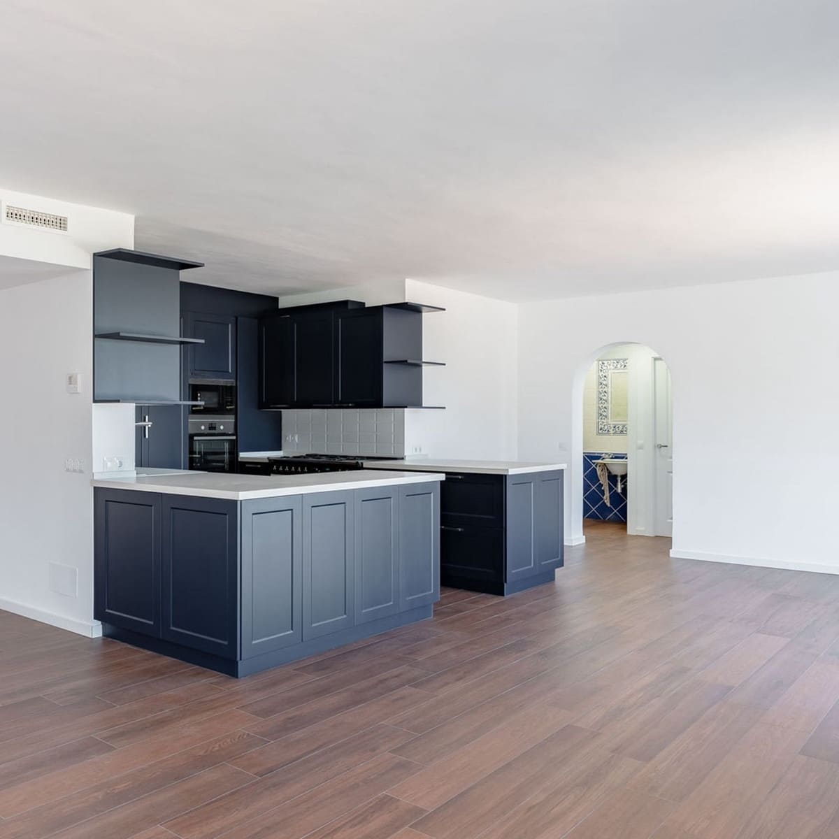 5 chambre Finca/Maison de Campagne à vendre à Estepona avec piscine garage - 995 000 € (Ref: 9727444)