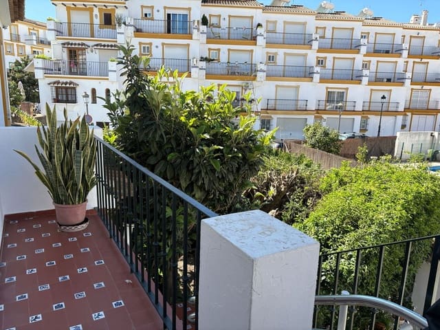 5 sypialnia Dom na sprzedaż w Estepona - 875 000 € (Ref: 9727445)