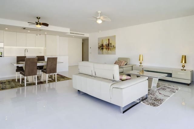 3 bedroom Apartment for sale in Estepona with pool garage - € 850,000 (Ref: 9727446)