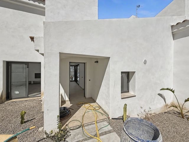 2 chambre Maison de Ville à vendre à Bahía Dorada, Estepona avec garage - 675 000 € (Ref: 9727448)