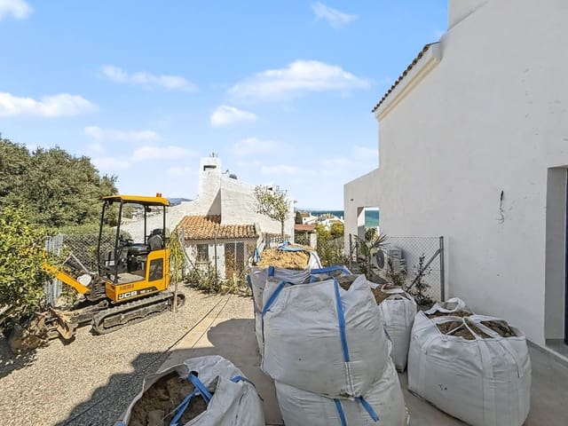 2 chambre Maison de Ville à vendre à Bahía Dorada, Estepona avec garage - 675 000 € (Ref: 9727448)