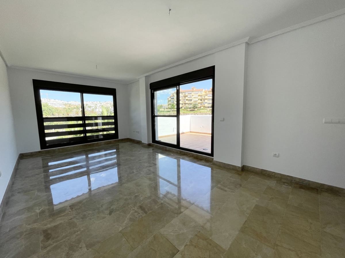 3 bedroom Apartment for sale in New Golden Mile with pool garage - € 450,000 (Ref: 9727546)