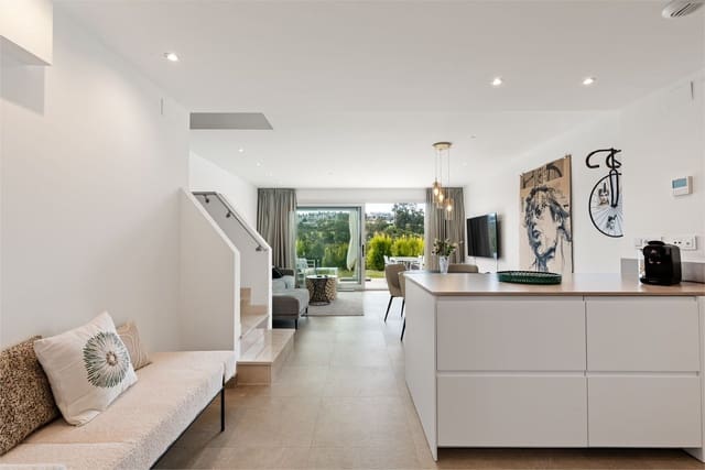 3 slaapkamer Huis te koop in Estepona Golf, Estepona met zwembad - € 459.000 (Ref: 9727648)