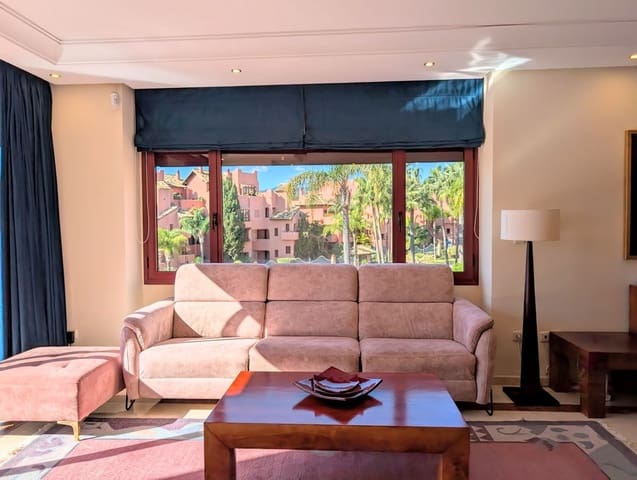 3 sovrum Takvåning till salu i Estepona med pool garage - 1 750 000 € (Ref: 9727650)