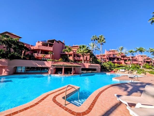 3 sovrum Takvåning till salu i Estepona med pool garage - 1 750 000 € (Ref: 9727650)